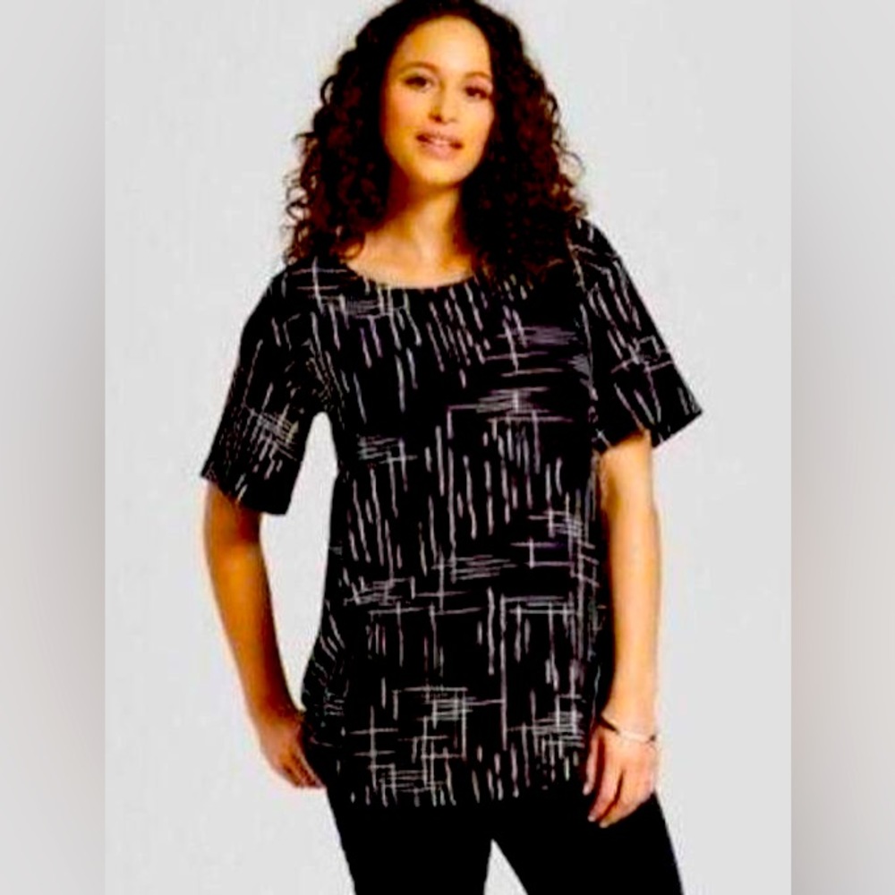 Isabel Maternity short sleeve top XL Used